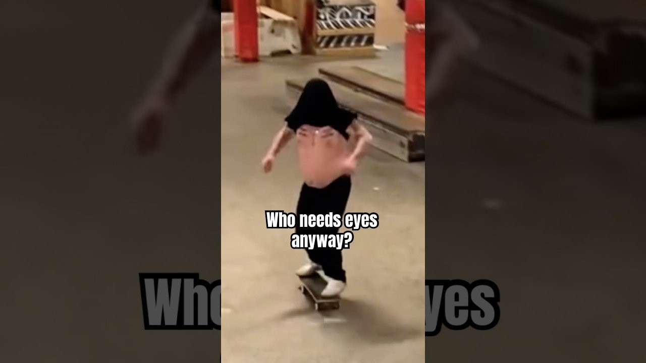 No head no problem 😱🤣<br /><br />If you knw em, tag em in the comments so we can properly credit them!