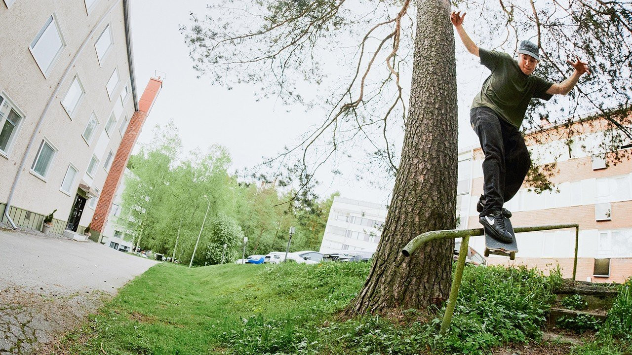 Eetu's Pass~Port part put him in the pro ranks, but every clip required eating some harsh Finnish pavement. See what it takes to conquer the crust. <br /><br />Keep up with Thrasher Magazine here:<br />http://www.thrashermagazine.com<br />http://www.facebook.com/thrashermagazine<br />http://www.instagram.com/thrashermag<br />http://www.x.com/thrashermag