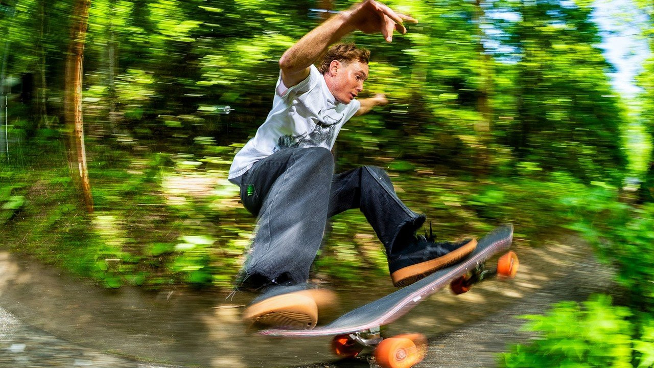 GT, Tom Schaar, Ruby Lilley, Kieran Woolley and more from Monster cross the sea to rediscover Japan's insane terrain. <br /><br />Keep up with Thrasher Magazine here:<br />http://www.thrashermagazine.com<br />http://www.facebook.com/thrashermagazine<br />http://www.instagram.com/thrashermag<br />http://www.x.com/thrashermag