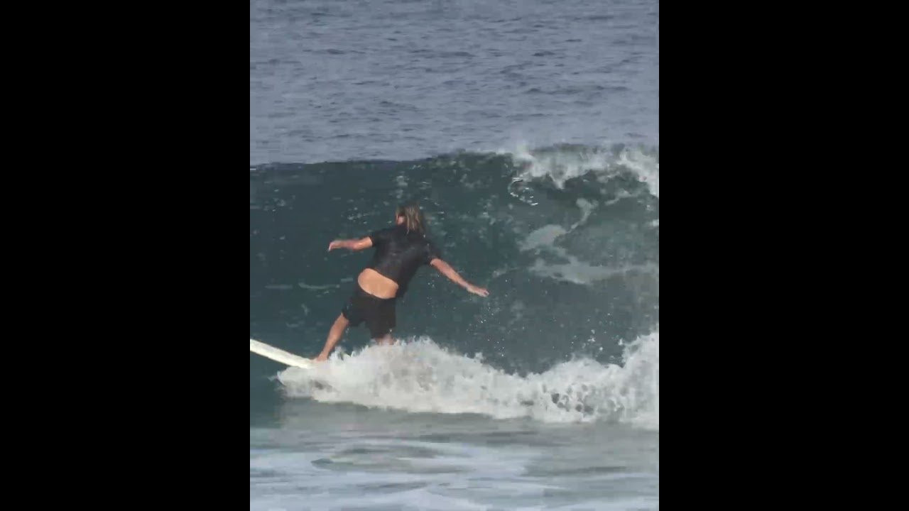 📼 Fish Bowl — Surfing in Oaxaca with Alex Knost<br />https://nobodysurf.com/fish-bowl-surfing-in-oaxaca-with-alex-knost/<br /><br />🏄‍♂️ Lola Mignot, Alex Knost<br />🎥 Alberto Ricardez Fuentes <br />🎞️ Lola Mignot<br />🎪 Vans<br />🎵 Amazing Solutions<br />🇲🇽 Oaxaca, Mexico<br />⏱️ 8min<br />🗓️ 2026<br /><br />#surfing #NobodySurf