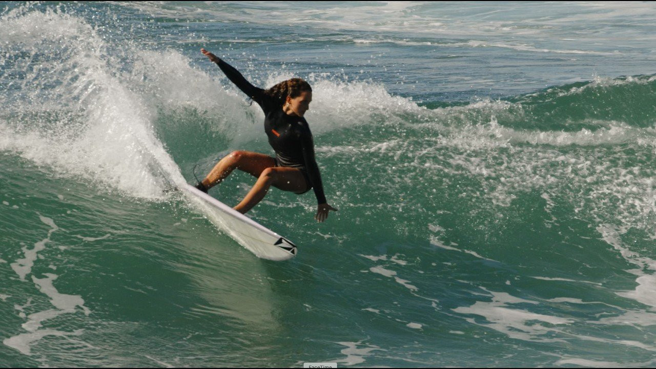 "I am an ocean in a fishtank"<br /><br />Bodhi Leigh-Jones is a surfer, shaper and artist with an instinctive approach to both surfing and making, she is a restless and deeply creative person whose inner world extends far beyond the water.<br /><br />Filmed by her partner, Corey Munn over a couple of weeks at home on the east coast of Australia, this film is an intimate glimpse into Bodhi’s world - A portrait of a unique character finding her own way through surfing, art and everything in between. <br /><br />film: Corey Munn<br />edit: Corey Munn <br />music: FISHTANK poem - Bodhi Leigh-Jones<br />CARPOOL TUNNEL - Clusp<br />BACKING GUITAR - Corey Munn<br />LOVE - Sepe<br />INTERNAL MAZE - Droid