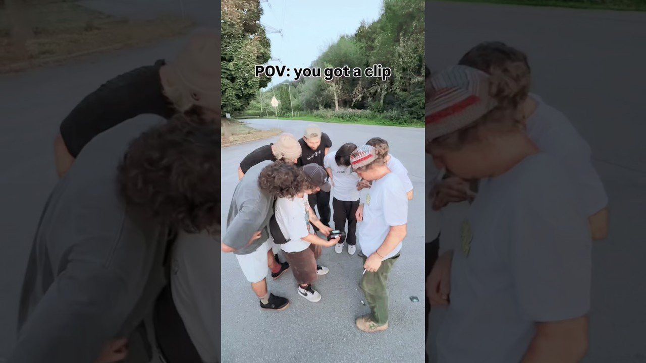 Funny cause its true haha 🏆<br /><br />Follow her 👉 https://www.instagram.com/mart_tino?utm_source=ig_web_button_share_sheet&stkn=ZDNlZDc0MzIxNw==<br /><br />#shorts #shortvideo #skateboarding