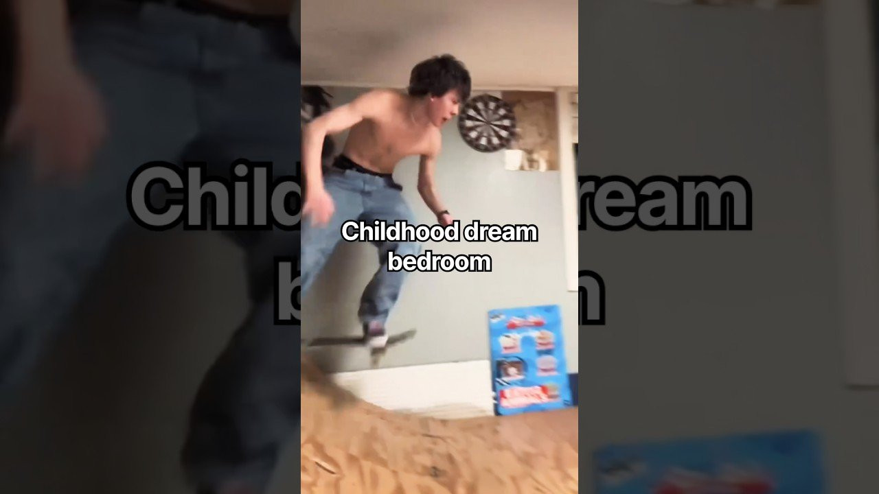 Every skater kids dream bedroom 😱🛌<br /><br />Follow em 👉 https://www.instagram.com/b7gunnar?obrf=NTc4MTIwNjQ2YQ==<br /><br />#shorts #shortvideo #skateboarding