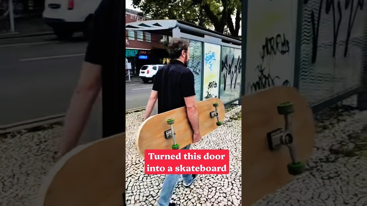 Made a door into a skateboard! 😎<br /><br />Follow them 👉 https://www.instagram.com/mundiskateshop?xtok=NTc4MTIwNjQ2YQ==<br /><br />#shorts #shortvideo #skateboarding