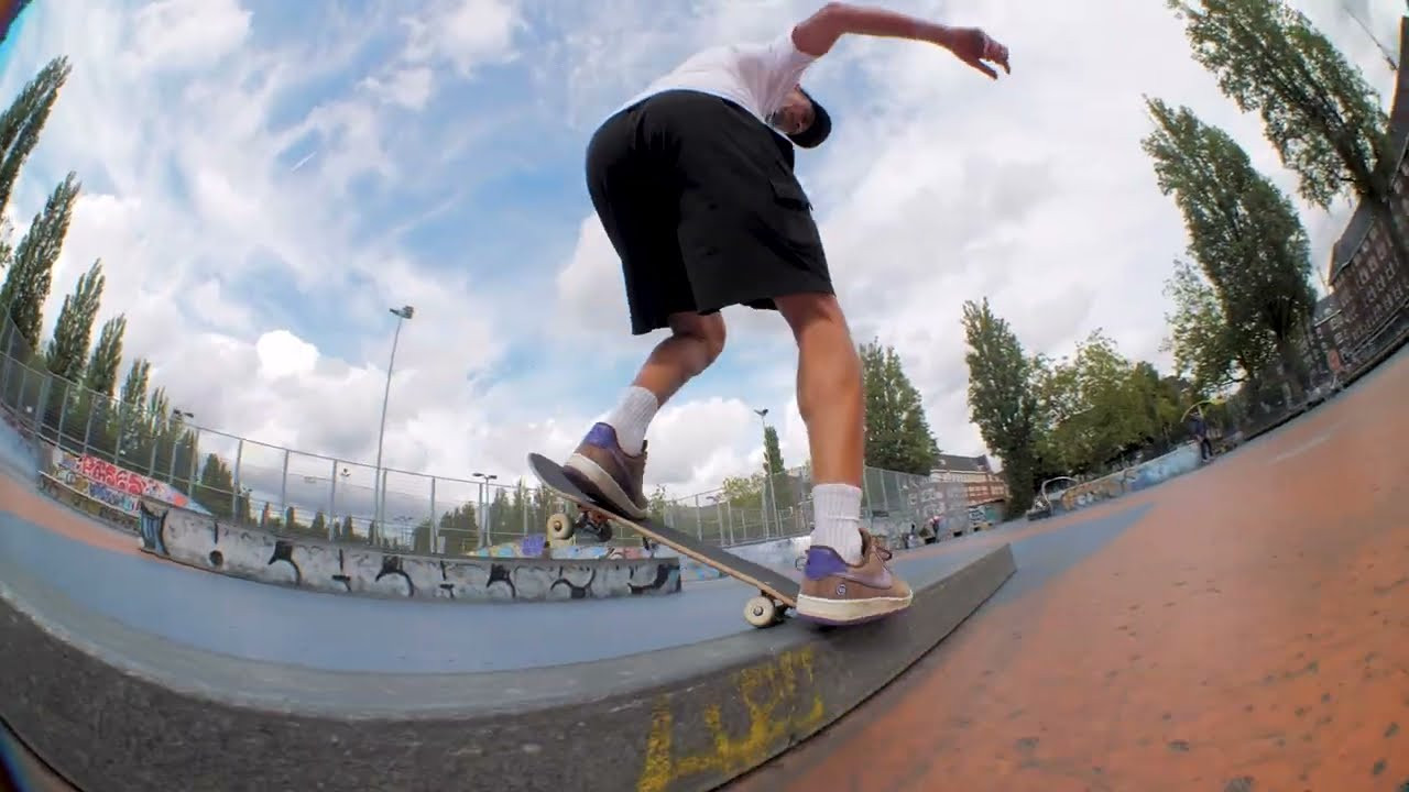 Filmed in Amsterdam, Philadelphia, Tokyo, and Shanghai, Nike SB AF-1 City Pack is a highlight reel of four iconic shops going in for their cities.<br /><br />Instant, Tokyo:<br />Ren Suematsu, Rio Sawada, Tensei Ozawa, Sakurako Tada, Kouju Koike, Taihou Tokura<br /><br />Filmed by:<br />Kenya Koto, Rei Koizumi, Hidenori Tanaka, Asuha Miyamura, Daniel Polliceli, Jack Thompson<br /><br /><br />Nocturnal, Philadelphia:<br />Mark del Negro, Kai Allread, Kyle Johnson, Bryan Ledy, Stefon 'Mongo' Taylor, Brannon John, Dom 'Chop' Bright<br /><br />Filmed by:<br />Jake Todd, Will Mastrangelo, Tracey Gorman<br /><br /><br />Fly, Singapore:<br />YanG, Tiger, Away, Shaun Cao<br /><br />Filmed by:<br />Lusk8<br /><br /><br />Ben G, Amsterdam:<br />Bert Wilmink, Tijmen Overbeek, Tjerk, Oosting, Simon Te Giffel, Melle Stolk, Keet Oldenbeuving, Chris Hoeve, Ben G, Pieter Janssen, Mitchell Linger, Diego Broest<br /><br />Filmed by:<br />Jan Maarten Sneep, Diego Broest ,Tjerk Oosting, Bert Wilmink, Daniel Moragues, Nick Hanson<br /><br />More from Nike Skateboarding<br />Official website: https://www.nikesb.com/<br />Instagram: https://www.instagram.com/nikesb <br />Twitter: https://twitter.com/nikesb